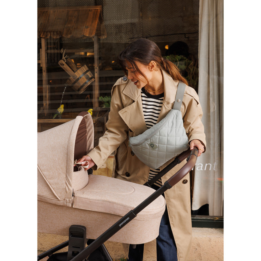 Sac banane à langer avec tapis matelassé Stockholm vert - Prémaman