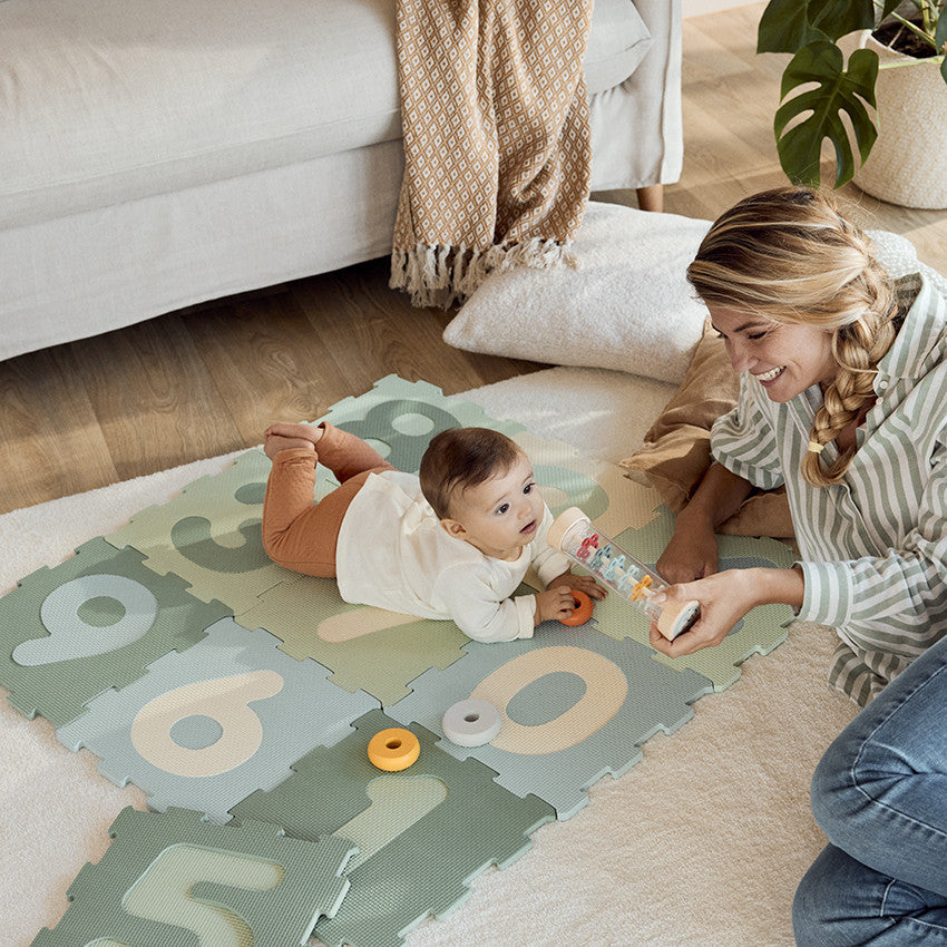 Tapis d'éveil en mousse avec 10 dalles numérotées vert - Prémaman